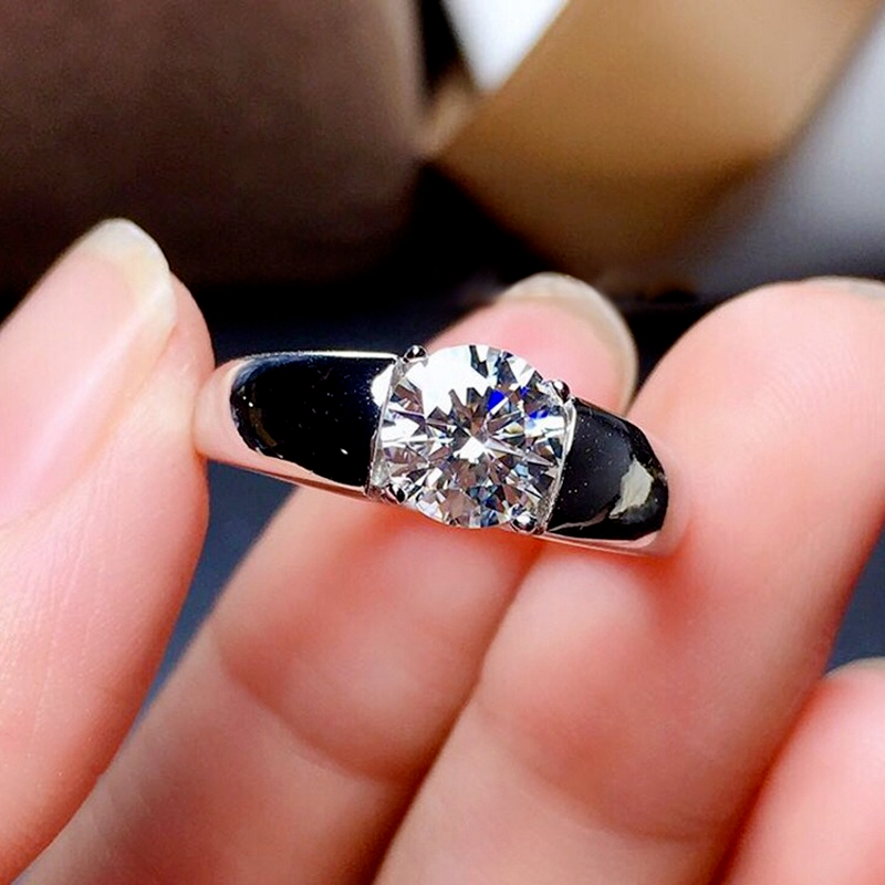 Nhẫn đeo tay bạch kim Moissanite 2 Pt950 thời trang