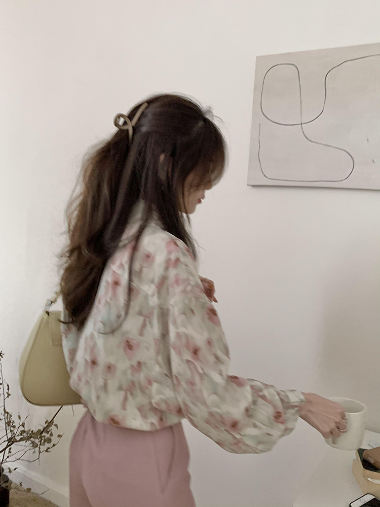 Áo sơ mi form rộng in họa tiết hoa phong cách Hàn Quốc dành cho nữ