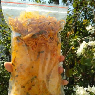 Bánh tráng trộn khô gà
