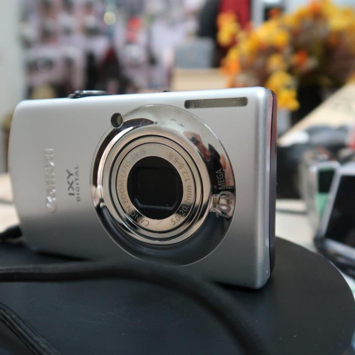 Máy ảnh Canon IXY 920 IS quay, chụp tốt