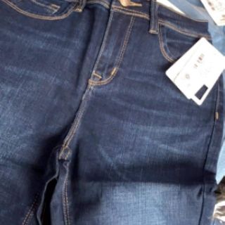 Quần jeans skinny