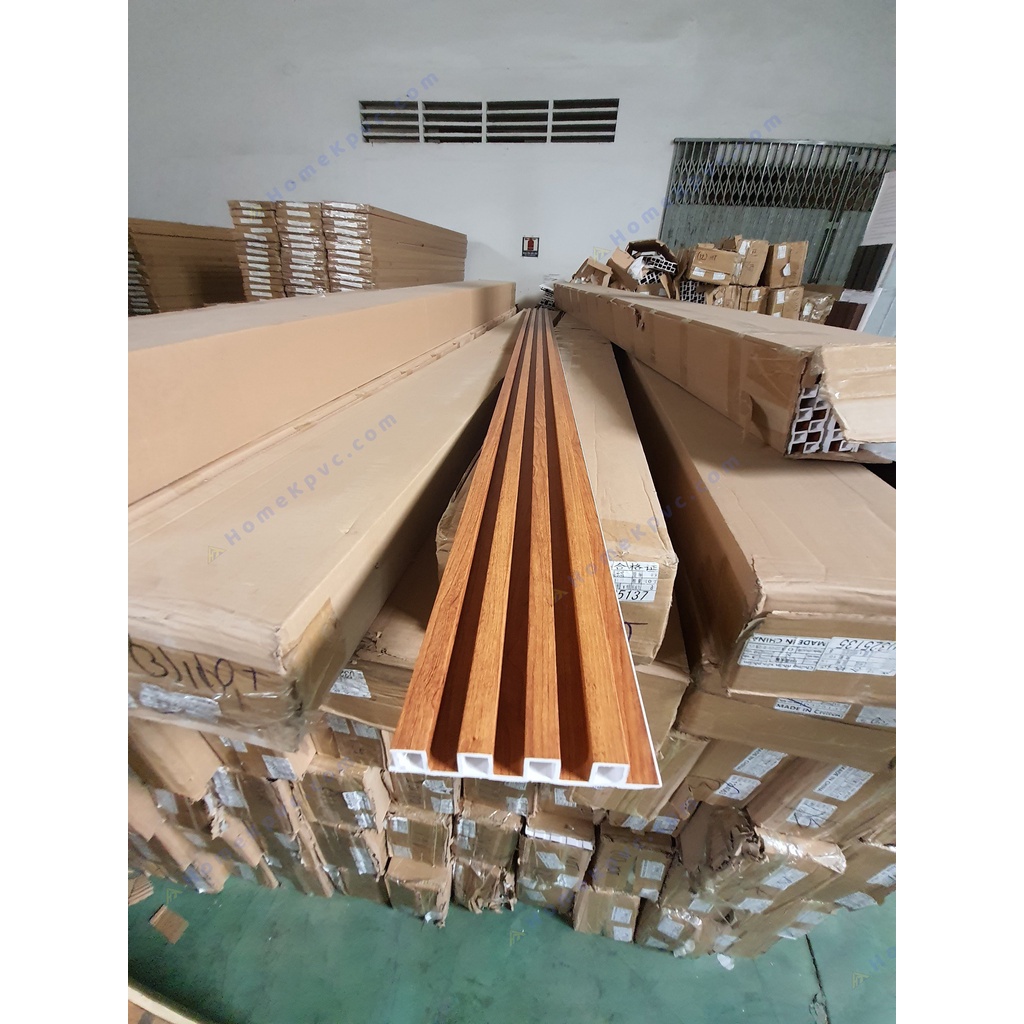 Tấm nhựa giả gỗ composite ốp tường trang trí dạng 4 sóng cao 1 thanh 3m sỉ và lẻ