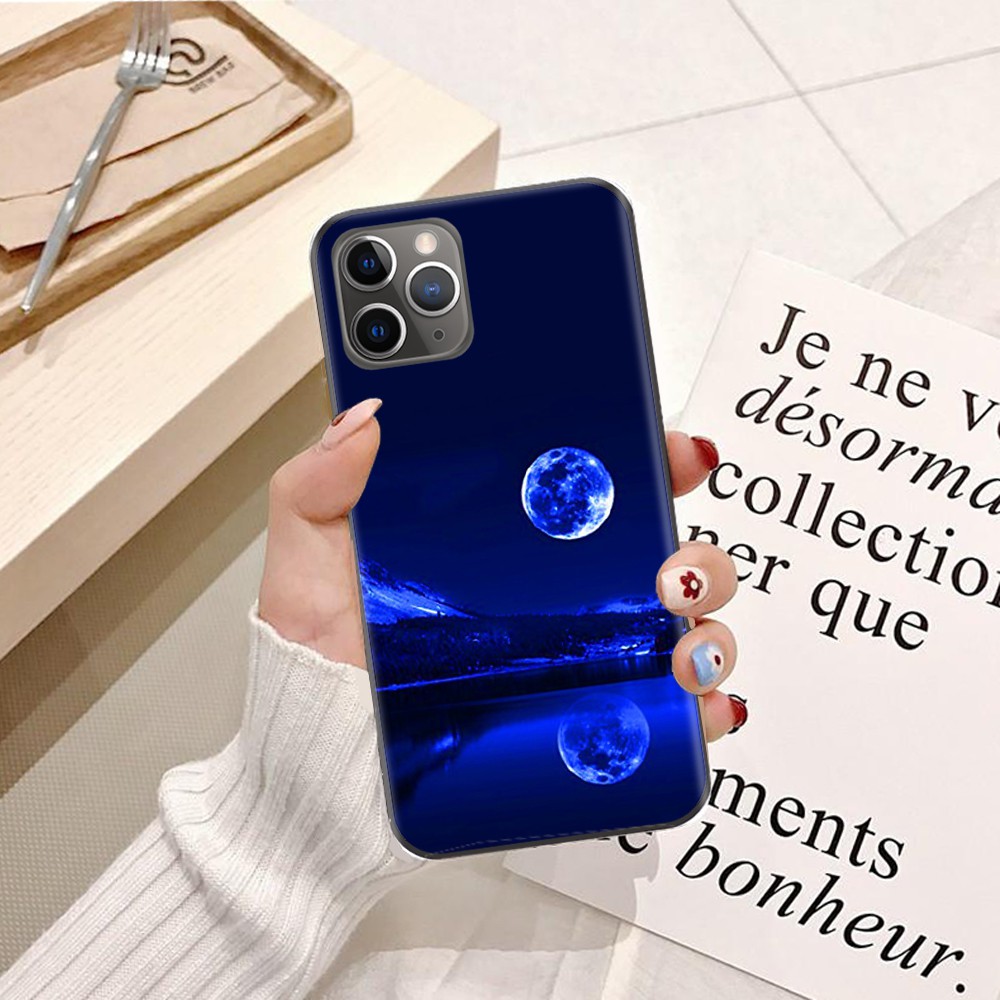 Ốp lưng iPhone 11 Silicon dẻo hình Trăng Xanh