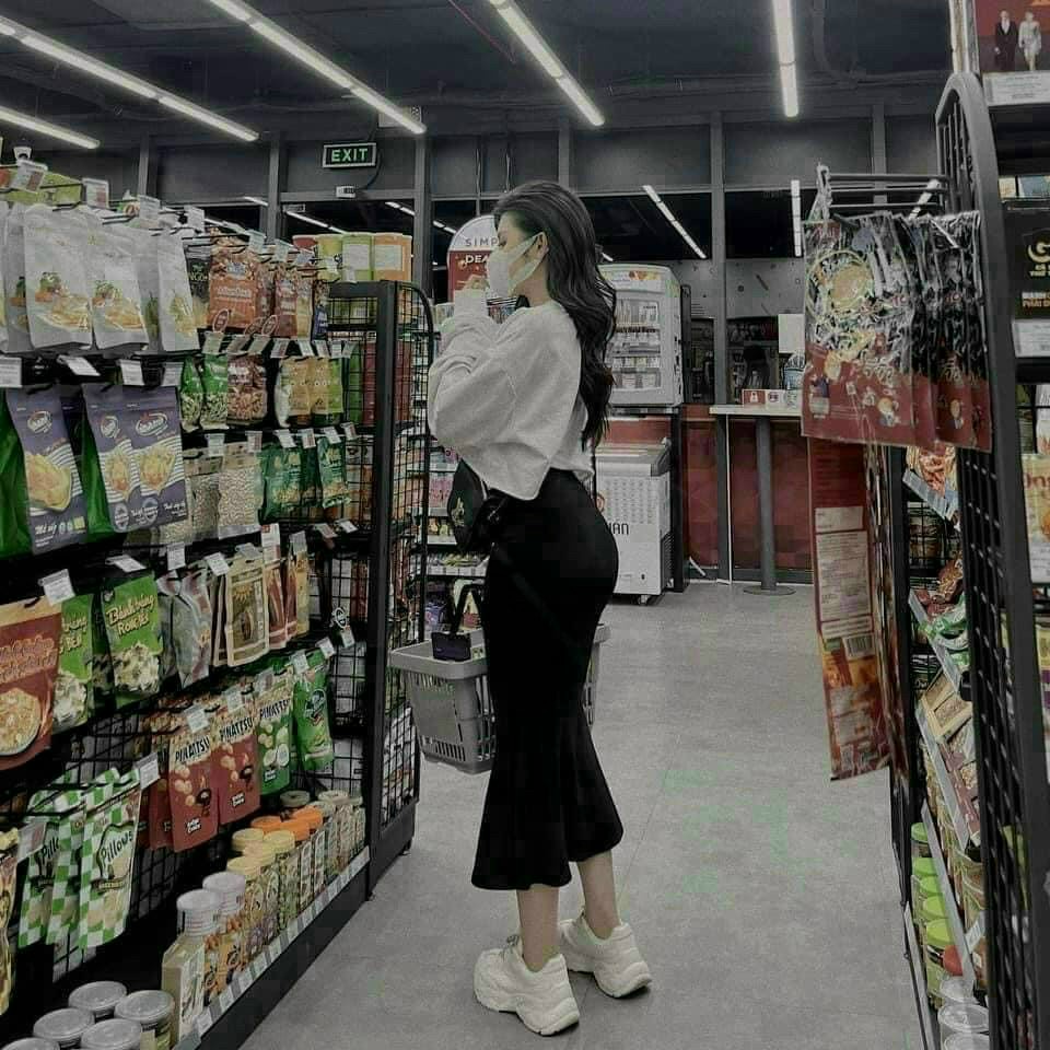 Chân váy đuôi cá dáng dài màu đen phong cách Ulzzang Hàn Quốc tôn dáng cực đỉnh lonakeng shop dài váy 75cm