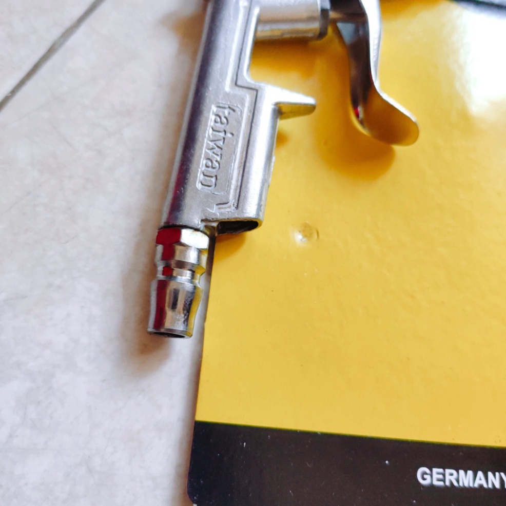 Xì khô vàng TAIWAN + dây hơi 6m, súng xịt hơi thổi bui dùng khí nén