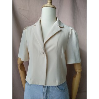 AT5- áo kiểu croptop cổ vest - 60k (Hình thật shop tự chụp)
