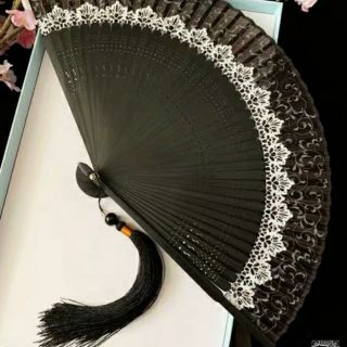 Quạt xếp cổ trang nan tre Trung Quốc