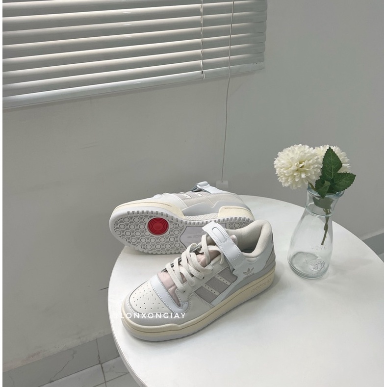 GIÀY THỂ THAO D.A.S Forum là quai dán