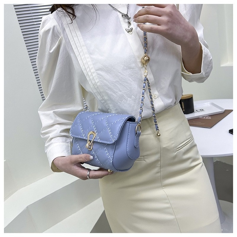 Túi Đeo Chéo Nhỏ Thêu Họa Tiết Hình Thoi NB00303