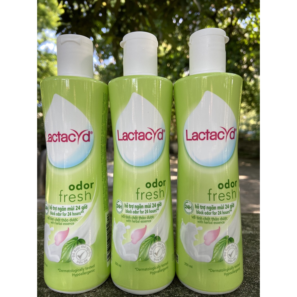 DUNG DỊCH VỆ SINH PHỤ NỮ LACTACYD ODOR FRESH CHIẾT XUẤT LÁ TRẦU 250ML