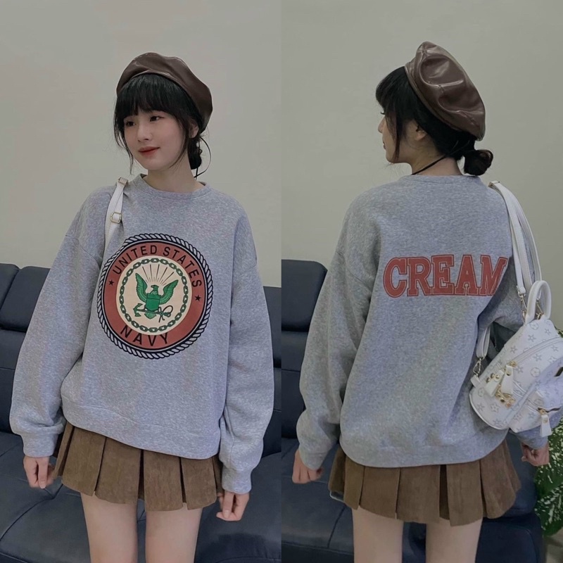 Set áo nỉ xám kèm chân váy tennis nâu có hình thật trải sàn