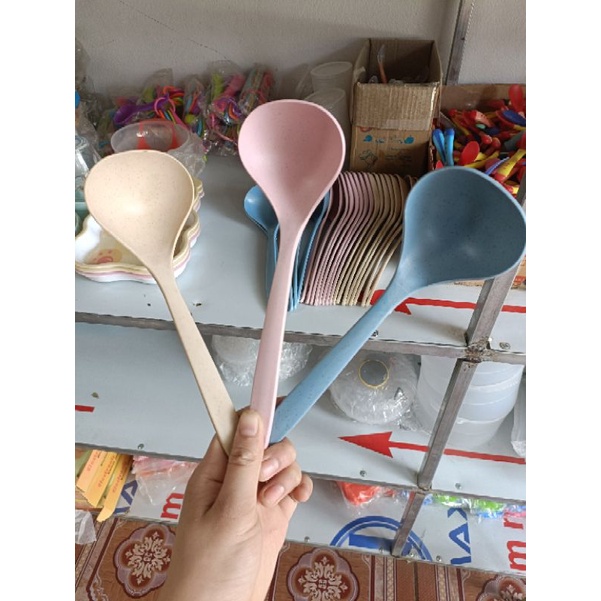 Muôi múc bằng lúa mạch an toàn dùng cho bé và gia đình