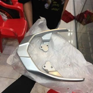 Cảng Spark nano gắn Sirius Exciter