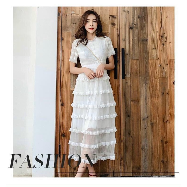 Đầm ren trắng nhiều tầng-thanh lý