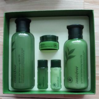 Bộ sản phẩm dưỡng da Innisfree 5 mók