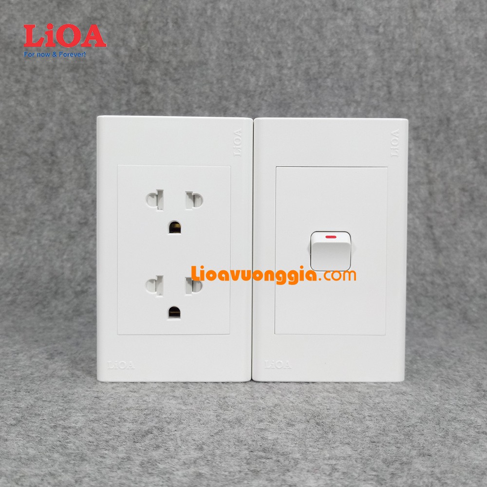 Combo ổ cắm điện đôi 3 chấu LiOA 16A 3520W + 1 công tắc điện - Lắp nổi