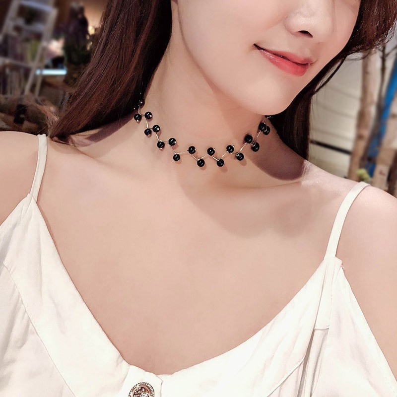 vòng cổ choker hạt đen