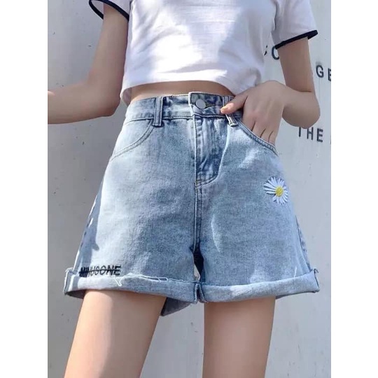 Quần short jean nữ rách - Quần sooc bò rách Denim thiết kế rách cá tính dáng chữ A thời trang mùa hè 2022 cho nữ | BigBuy360 - bigbuy360.vn