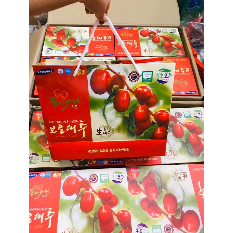 Táo Đỏ Sấy Khô Hàn Quốc Kèm Giỏ Xách 1kg