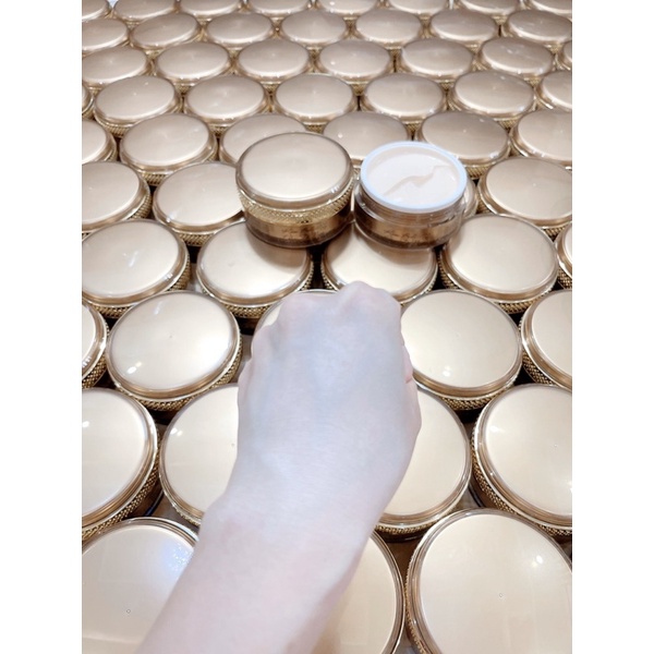 KEM  BODY PHÂN TỬ NƯỚC HỦ 250GR