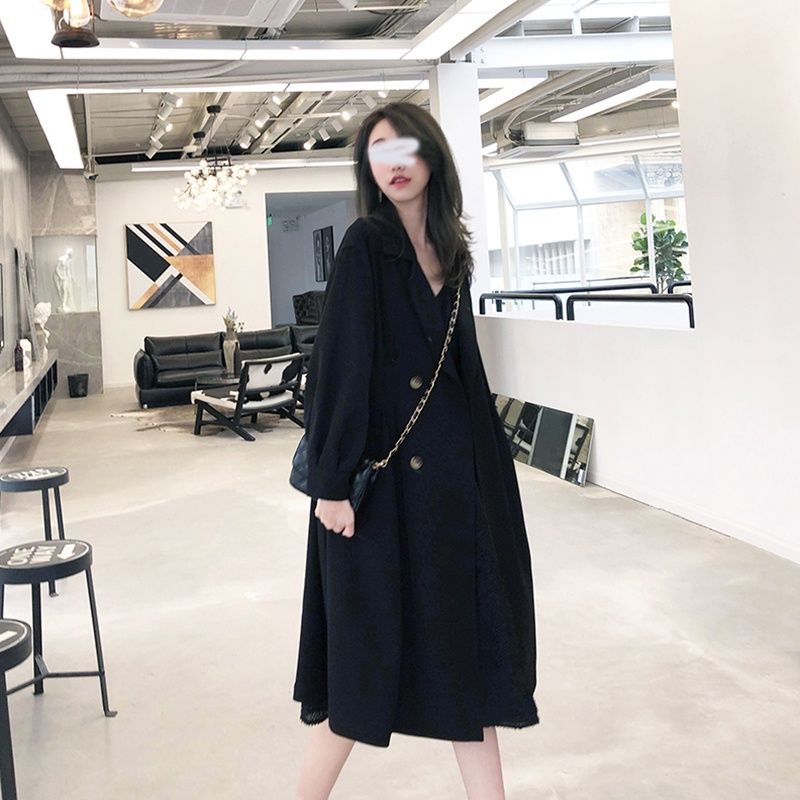 Măng tô hàng si chốt đơn trên livetream