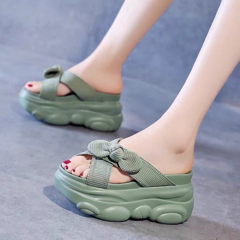 Dép nữ đế bự quai chéo