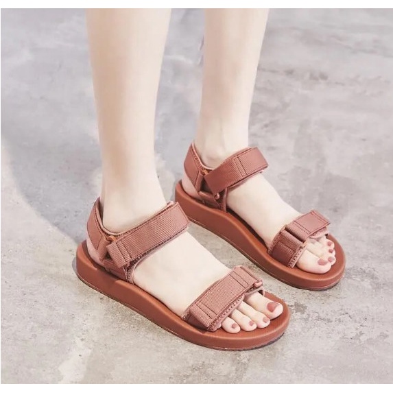 Dép sandal chiến binh quai dán kiểu dáng basic dễ phối đồ