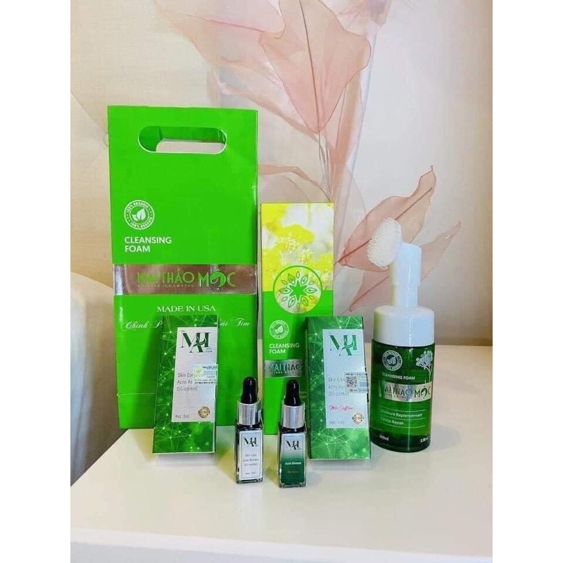 [Hàng Chính Hãng] Combo Sữa Rửa Mặt + Dr Mai Hỗ Trợ Giảm Mụn Mờ Thâm | BigBuy360 - bigbuy360.vn