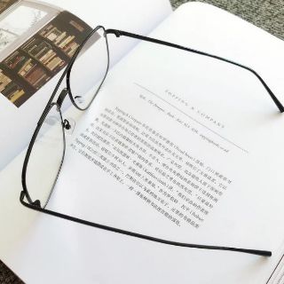 Kính giả cận gọng vuông