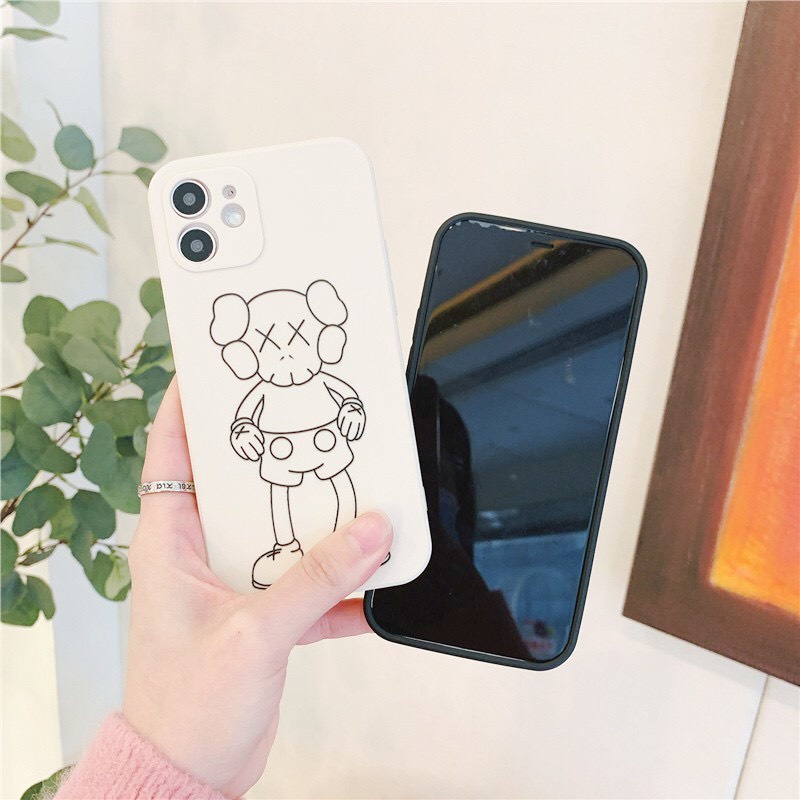 Ốp lưng iphone hình gấu kaws chân dài chống sốc cạnh vuông bảo vệ camera 7plus/8plus/x/xs/xsmax/11/12/13/pro/pro/promax