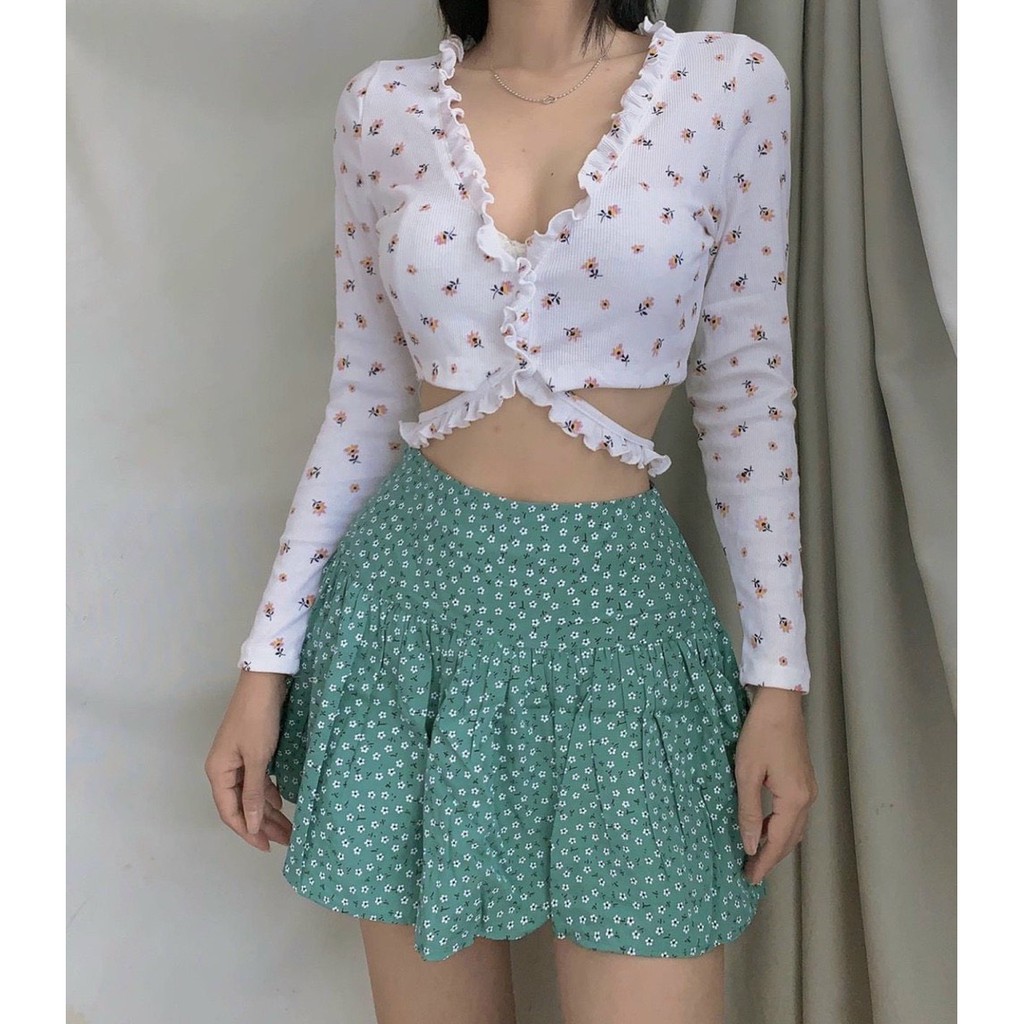 Áo kiểu croptop tay dài viền bèo hoa cực xinh , chất thun bozip mềm mịn ( ảnh thật )