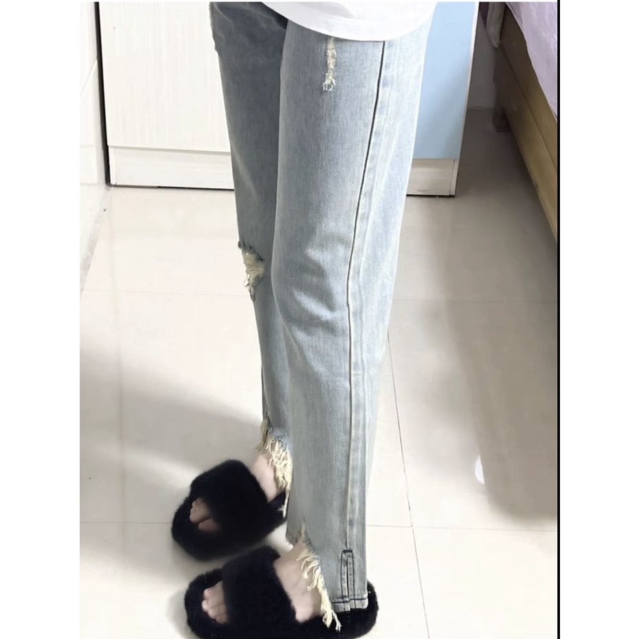 Quần jeans nữ ống loe nhẹ, rách gấu màu xanh nhạt phong cách cá tính Hàn Quốc- kèm ảnh thật