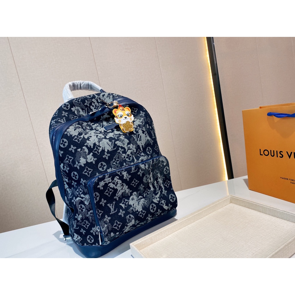 Louis Vuitton spot LV ba lô thể thao / túi thời trang / túi sang trọng dung lượng lớn / túi messenger
