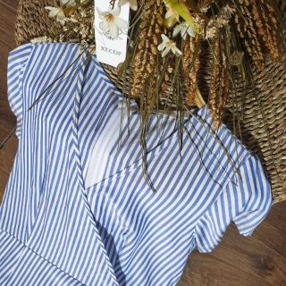 Đầm Xecop midi wrap striped dress