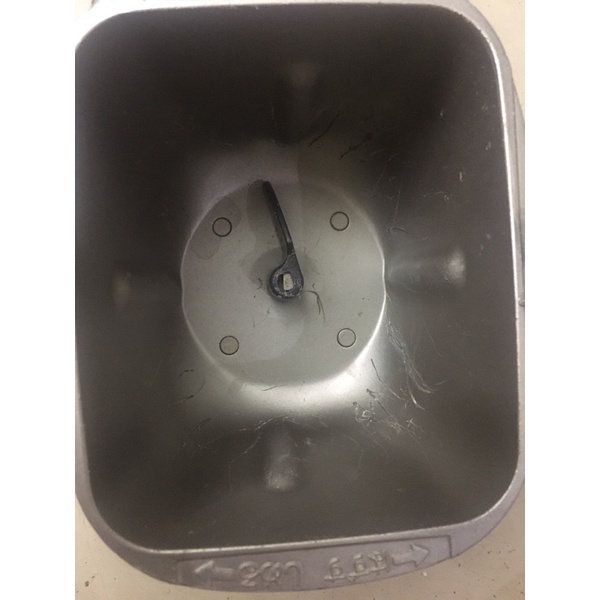 Máy làm bánh mỳ zojirushi bb ha10 với cac chức năng làm bánh va jam hàng nhật nội địa điện 100v thích hợp dùng cho gđinh