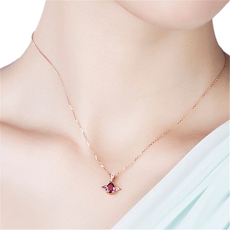 Mặt Dây Chuyền Hình Đôi Cánh Thiên Thần Đính Đá Rubellite Ruby