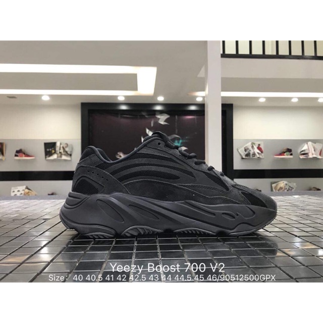Giày yeezy 700 V2 boost cool black