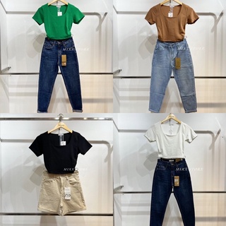 Áo thun nữ Zr cổ vuông chất gân dày dặn phom lửng ôm tôn dáng