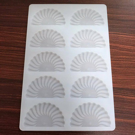 Khuôn silicone đổ socola 10 hình cánh quạt