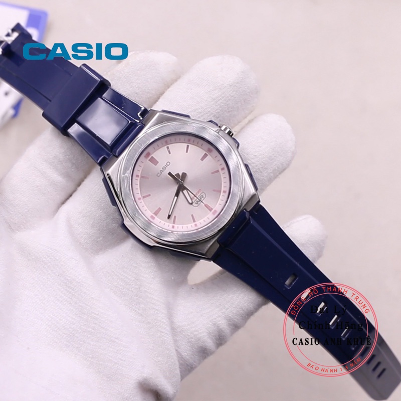 Đồng Hồ Nữ Casio LWA-300H-2EVDF viền kim loại cỡ mặt 42mm