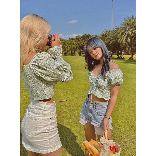 (cam thường ảnh trải sàn, hoả tốc)🥗NAOMI_CROPTOP(ÁO HOA NHÚN NGỰC TAY PHỒNG)
