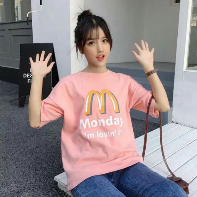 Áo phông monday xinh xắn