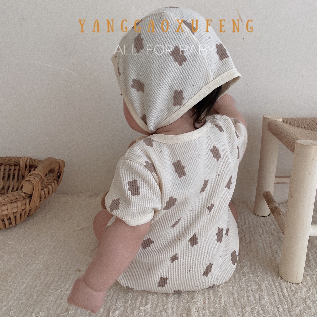 Bộ Áo Liền Quần Tay Ngắn In Hình Gấu Và Nón Dễ Thương Cho Bé Sơ Sinh