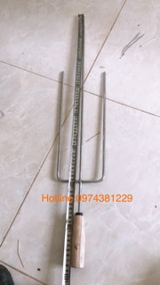 Xiên nướng 3 chãng cán gỗ