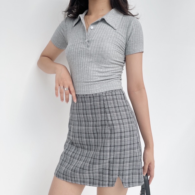 chân váy ngắn xẻ nhiều màu | BigBuy360 - bigbuy360.vn