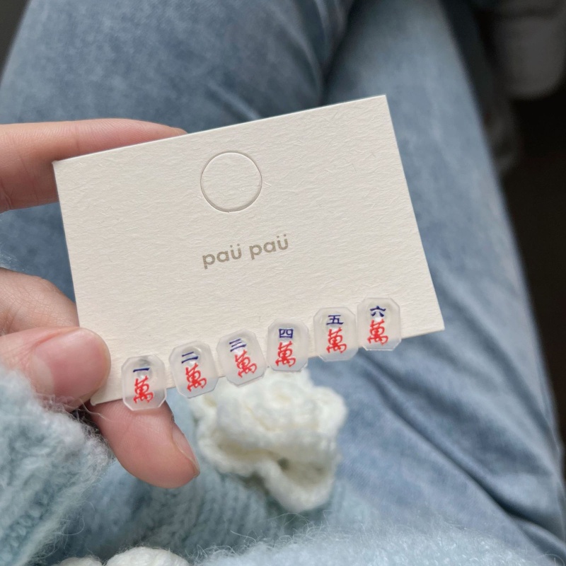 6 Khuyên Tai Hình Học May Mắn Phong Cách Vintage