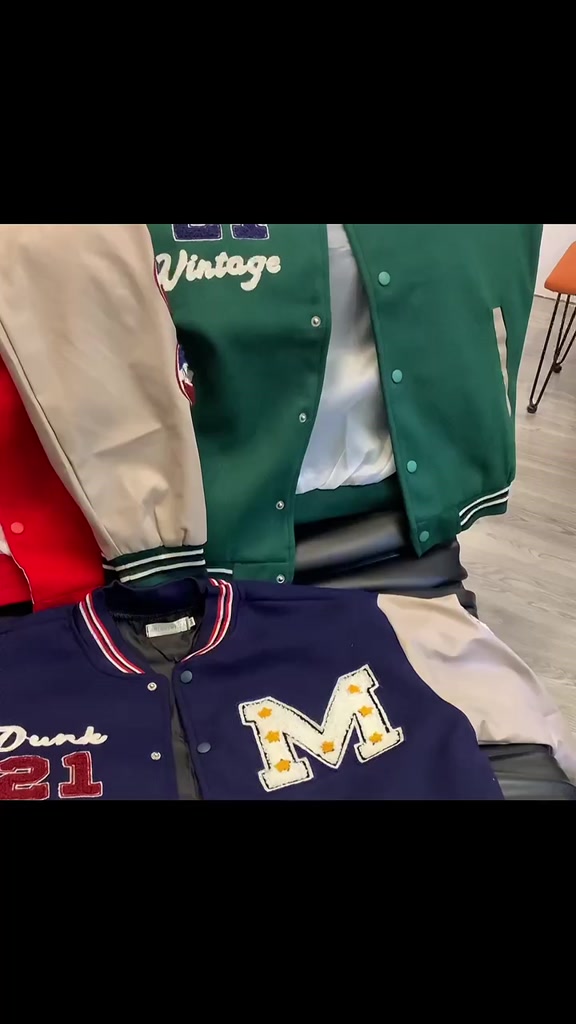 Áo khoác Varsity Dạ Phối Tay Da Cao Cấp, chất liệu nỉ cotton, thêu họa tiết phong cách unisex | BigBuy360 - bigbuy360.vn