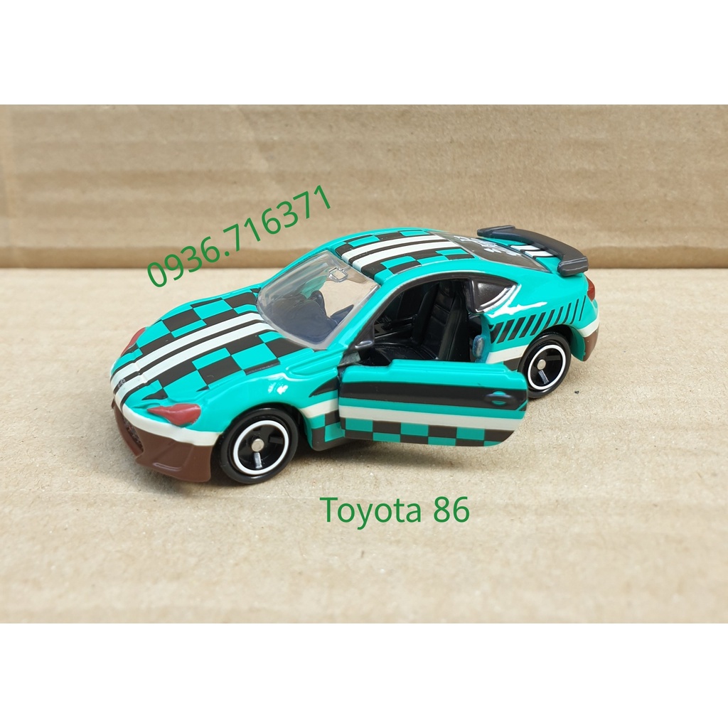 Mô hình xe Toyota mở được cửa bản sự kiện tomica Nhật Bản