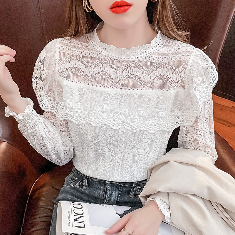Áo ren cổ lá sen thiết kế thanh lịch cho nữ