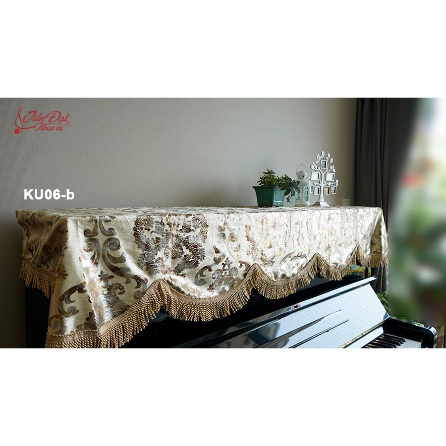 KHĂN PHỦ ĐÀN PIANO NHUNG VÀNG THÊU HOA TUA RUA XOẮN KU-06B